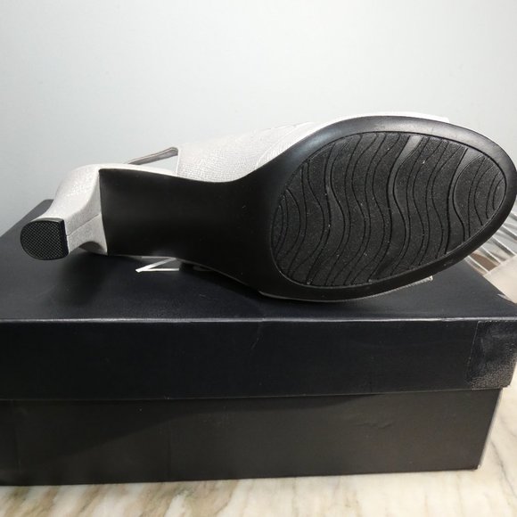 Naturalizer Womens Vanity Open Toe Slip On Slingback Heels 8 - Picture 14 of 14